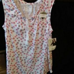 Ladies sleeveless top